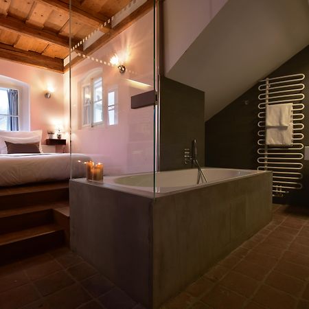 Design Hotel Neruda Praha Bagian luar foto