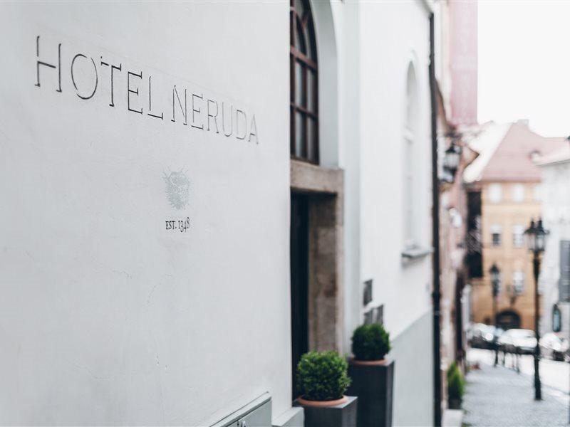 Design Hotel Neruda Praha Bagian luar foto