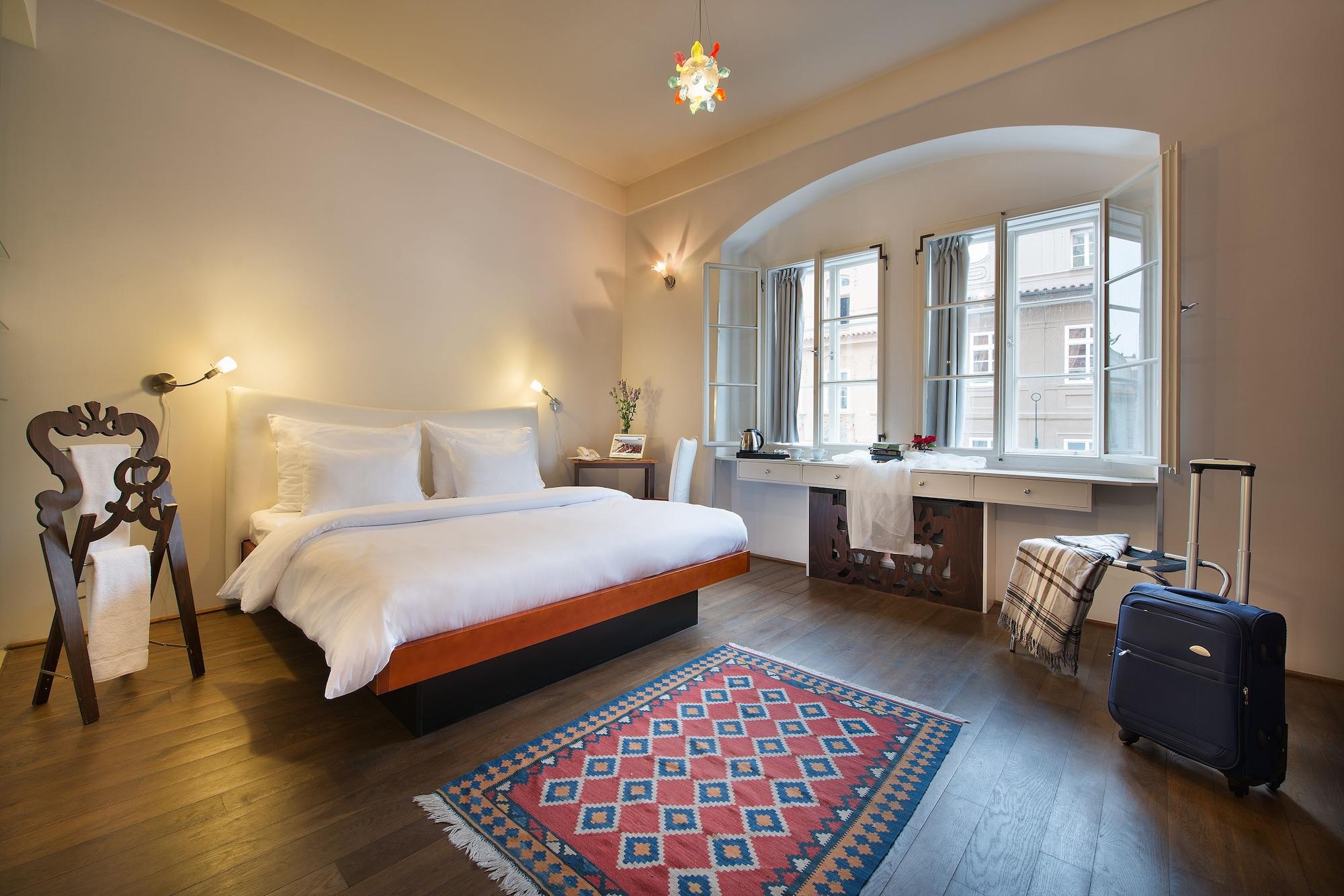 Design Hotel Neruda Praha Bagian luar foto