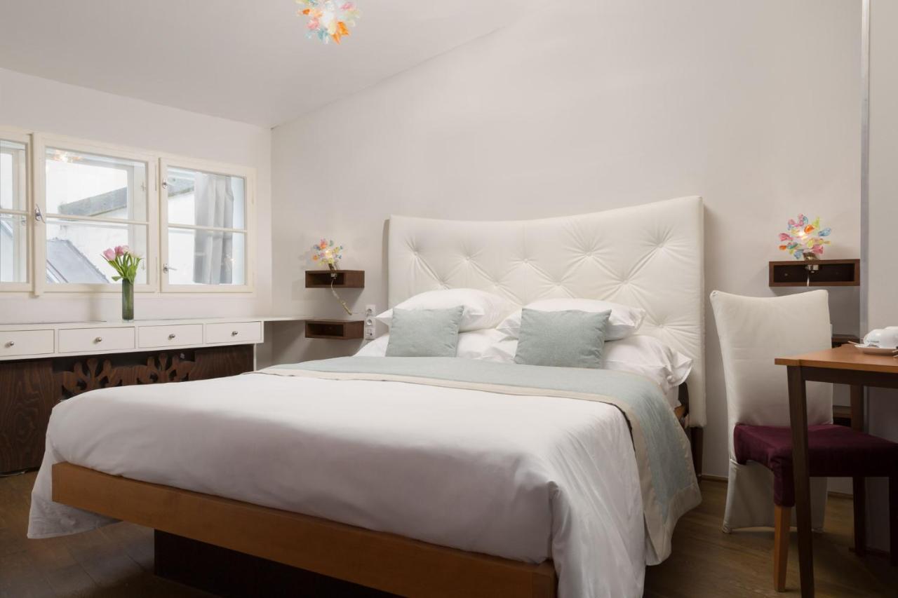 Design Hotel Neruda Praha Bagian luar foto