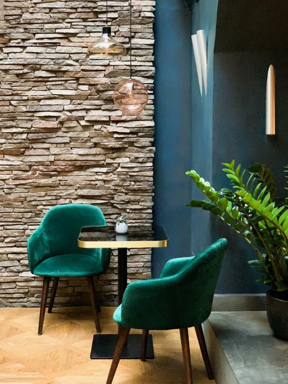 Design Hotel Neruda Praha Bagian luar foto