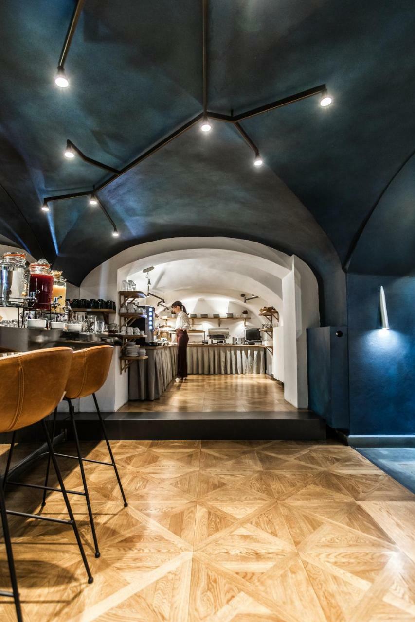 Design Hotel Neruda Praha Bagian luar foto